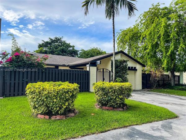 Patio Homes In The Crossings, 13349 SW 117th Ln, The Crossings, Florida 33186, image 1