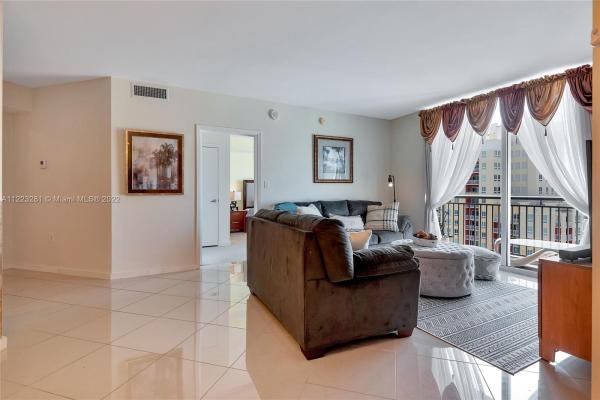 Metropolis At Dadeland, 9055 SW 73rd Ct #2107, Kendall, Florida 33156, image 2