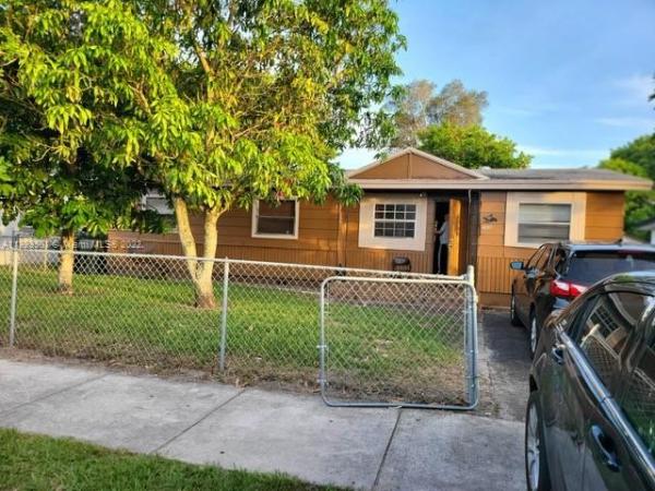 Golden Ridge, 2930 NW 26th St, Fort Lauderdale, Florida 33311, image 1