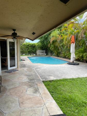 J G Heads Farms, 13700 SW 34th St, Tamiami, Florida 33175, image 2