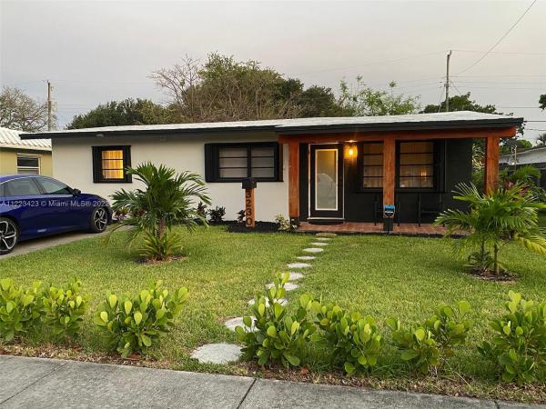 Park Road Manor, 3230 Cleveland St, Hollywood, Florida 33021, image 1