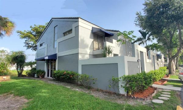 Cross Creek Townhomes, 2335 SW 82nd Ter #2335, North Lauderdale, Florida 33068, image 1