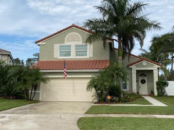 Brittany Bay At Silver Lakes, 18175 NW 21st St, Pembroke Pines, Florida 33029, image 1