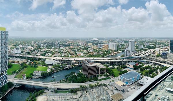Mint At Riverfront, 92 SW 3rd St #4407, Miami, Florida 33130, image 2