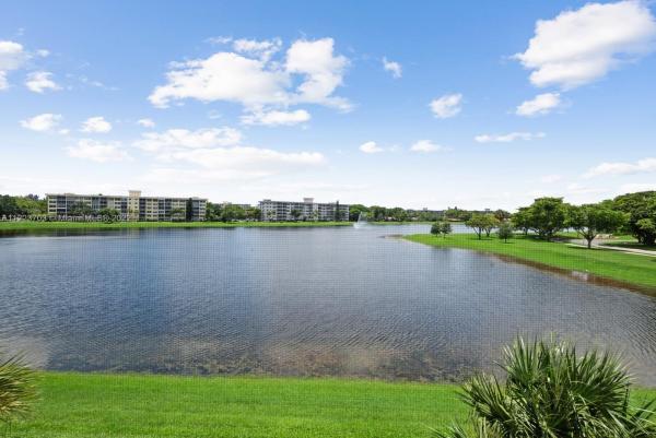 Palm-Aire Country Club 53, 2900 N Course Dr #303, Pompano Beach, Florida 33069, image 1
