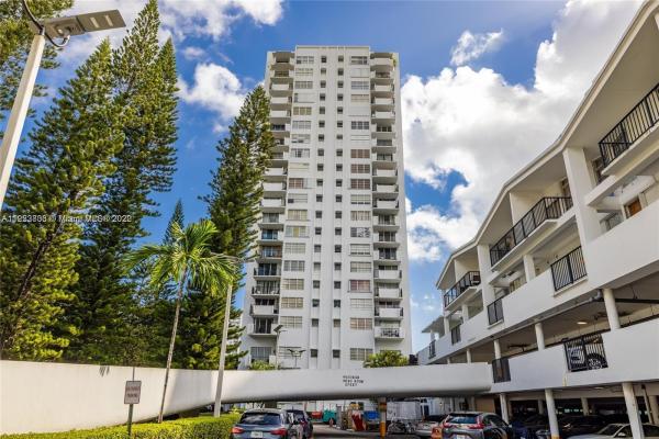 Commodore Plaza Century, 2780 NE 183rd St #412, Aventura, Florida 33160, image 2