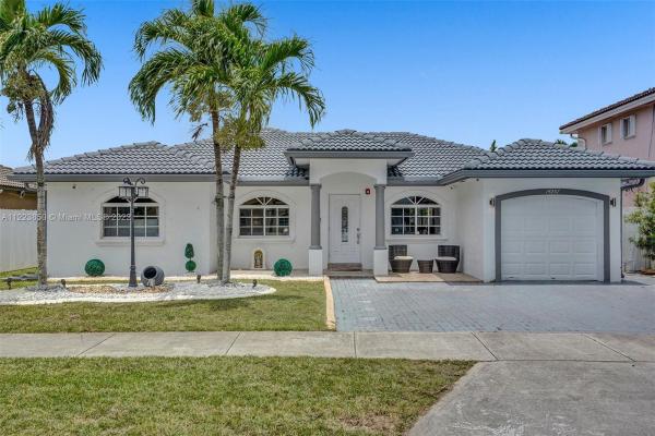 Laguna Ponds, 14257 SW 165th St, Richmond West, Florida 33177, image 2