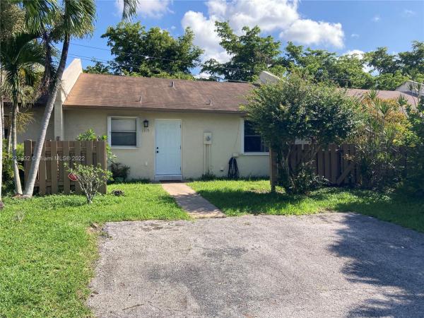 Townhomes Of Audubon South, 1319 Woodpecker St, Homestead, Florida 33035, image 1