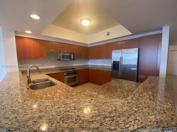 One Fifty One At Biscayne, 14951 Royal Oaks Ln #803, North Miami, Florida 33181, image 2