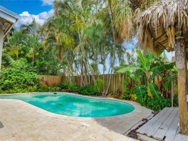 Beachway Estates, 2401 NE 8th Ct, Pompano Beach, Florida 33062, image 1