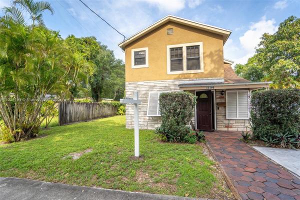 Irons Manor, 13160 NE 10th Ave, North Miami, Florida 33161, image 1