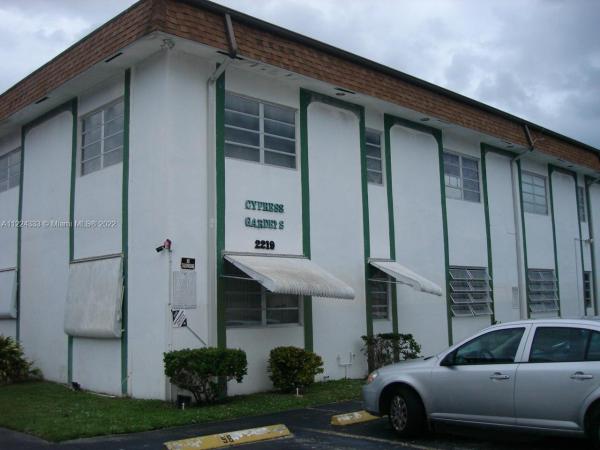 Cypress Gardens, 2219 Polk St #4A, Hollywood, Florida 33020, image 1