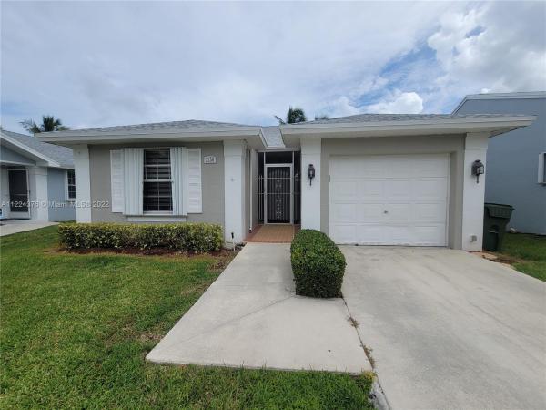 North Gate, 2230 SE 6th Ct, Homestead, Florida 33033, image 2