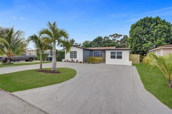 Belmar, 2216 Plunkett St, Hollywood, Florida 33020, image 2