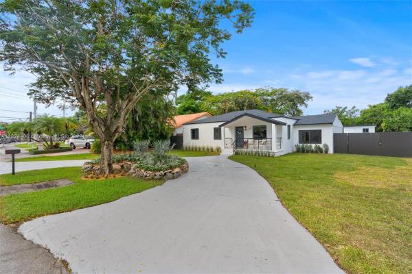 Central Miami, 6720 N Waterway Dr #, Coral Terrace, Florida 33155, image 2