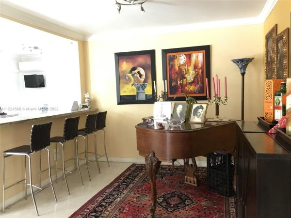 Country Club Homes, 1250 Arthur St, Hollywood, Florida 33019, image 2