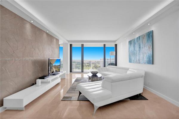 Hamptons West, 20281 E Country Club Dr #2209, Aventura, Florida 33180, image 2