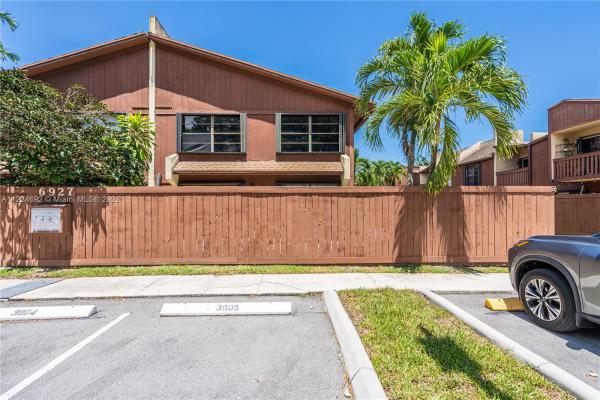 Snapper Village, 6927 SW 115th Pl #D38, Kendall, Florida 33173, image 2