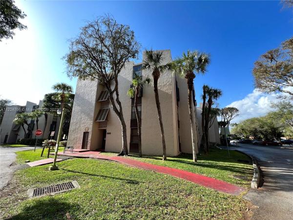 Promenade At Kendale Lakes, 14501 N Kendall Dr #406H, Kendale Lakes, Florida 33186, image 1