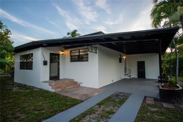 Smallwood Manor, 13590 NE 5th Ave, North Miami, Florida 33161, image 1