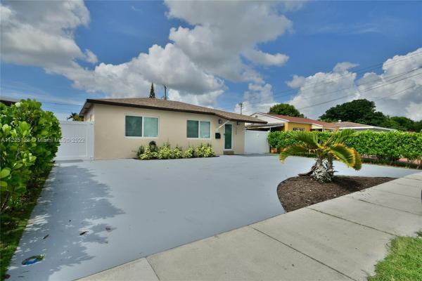 Grapeland Heights, 3240 NW 14th Ter, Miami, Florida 33125, image 2