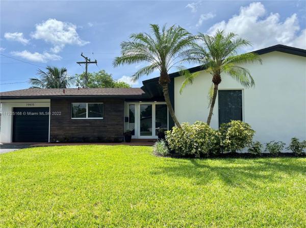 Point Royale, 19415 Lenaire Dr, Cutler Bay, Florida 33157, image 1