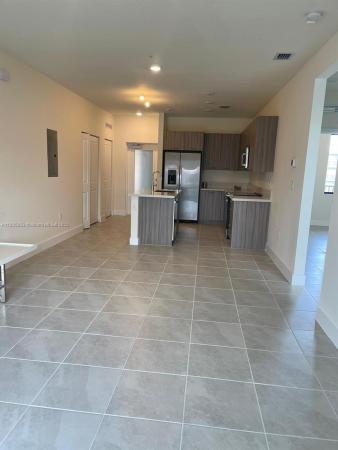 8201 NW 41 #305, Doral, Florida 33166, image 2