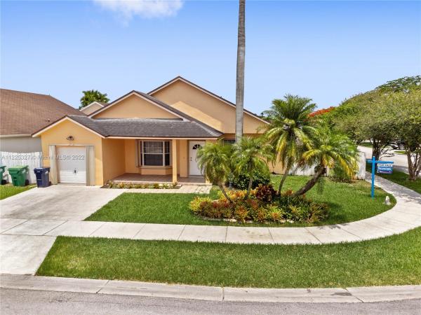 American Homes, 15857 SW 143rd Pl, Richmond West, Florida 33177, image 2