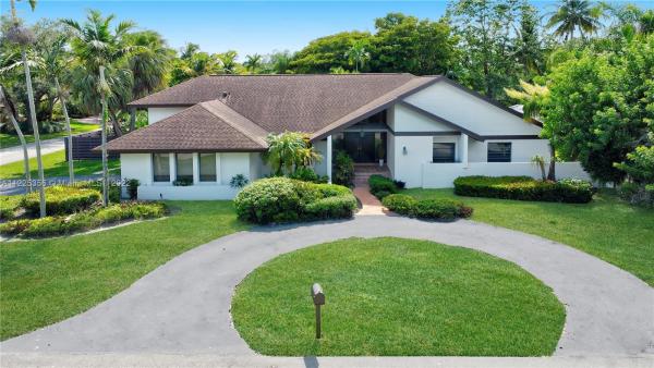 Tall Woods, 13392 SW 103rd Pl, Kendall, Florida 33176, image 2
