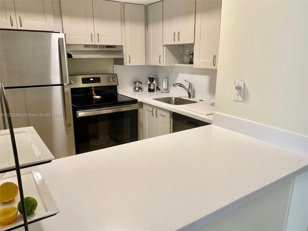 Tigertail Bay, 2715 Tigertail Ave #308, Miami, Florida 33133, image 1