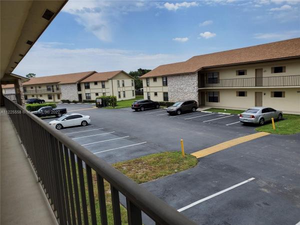 Sherwood Village, 5955 Longbow Ln #9, West Palm Beach, Florida 33415, image 1