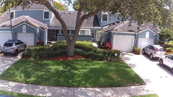 Waterford Town Villas At Woodmont, 8353 Waterford Ave #3, Tamarac, Florida 33321, image 1