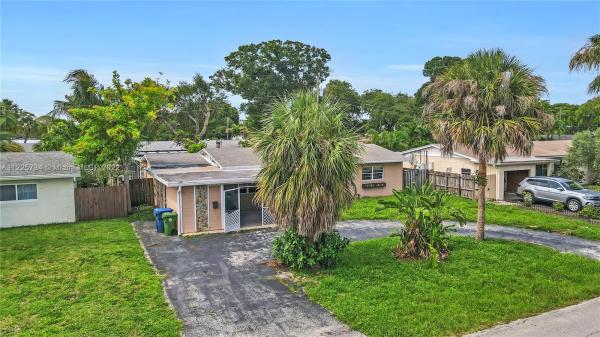 Tropical Manors, 509 NE 28th St, Wilton Manors, Florida 33334, image 1
