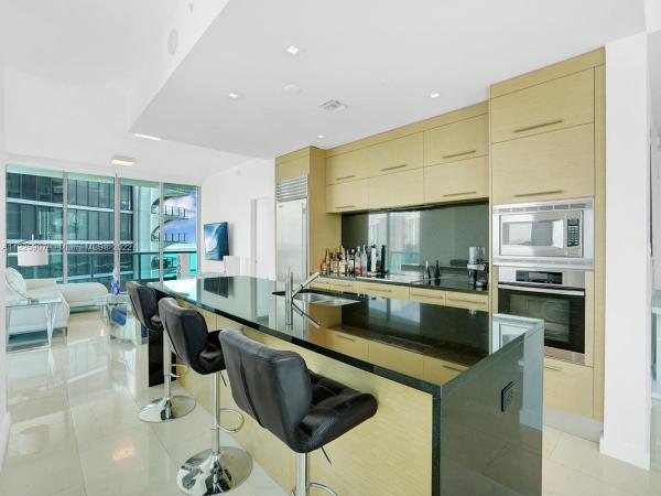 900 Biscayne Bay, 900 Biscayne Blvd #2412, Miami, Florida 33132, image 2