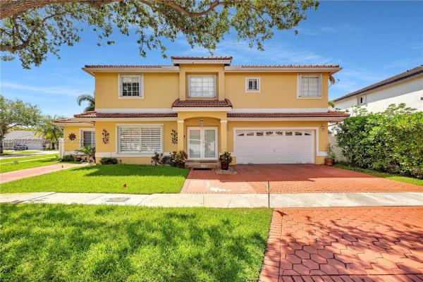 Lakes On The Green Glynn West, 18845 NW 89th Ct, Hialeah, Florida 33018, image 1