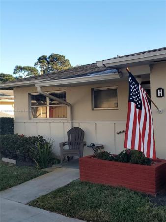 Ashley At Cresthaven Villas, 2864 E Ashley Dr E #H, West Palm Beach, Florida 33415, image 2