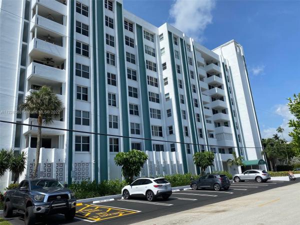 Savoy East, 3210 SE 10th St #6C, Pompano Beach, Florida 33062, image 1