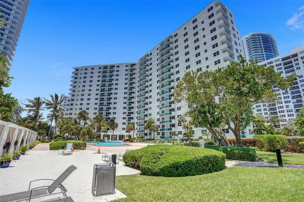 The Residences On Hollywood Beach, 3001 S Ocean Dr #321, Hollywood, Florida 33019, image 2