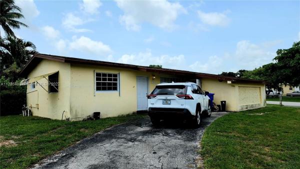 Grandway Acres, 6120 Jefferson St, Hollywood, Florida 33023, image 1