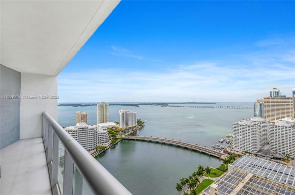 Icon Brickell Tower 2, 495 Brickell Ave #3207, Miami, Florida 33131, image 2