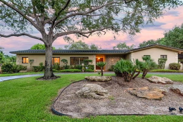 Del Mar Estates, 7580 SW 173rd St, Palmetto Bay, Florida 33157, image 1