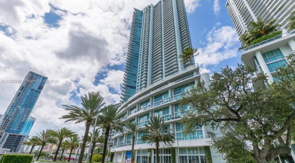 Mint At Riverfront, 92 SW 3rd St #4202, Miami, Florida 33130, image 2