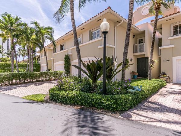 3010 NE Quayside Ln #25, Unincorporated Dade County, Florida 33138, image 2