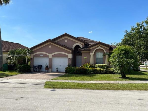 Sella, 14823 SW 24th St, University Park, Florida 33185, image 2