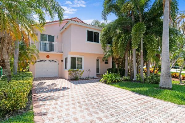 Sheridan Ocean Club, 1121 SE 6th Ave, Dania Beach, Florida 33004, image 1