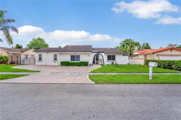 San Sebastian, 5405 SW 135 Ct #, Kendale Lakes, Florida 33175, image 1