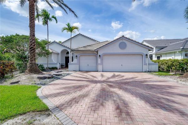 The Ridge On Nob Hill, 9941 N Abiaca Cir, Davie, Florida 33328, image 1