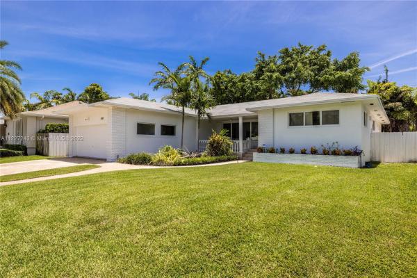 East Shore Crest, 8261 N Bayshore Dr, Miami, Florida 33138, image 1