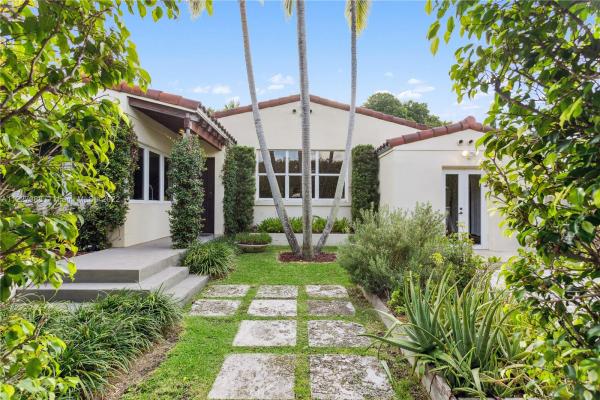Surprise Lake, 4568 Post Ave, Miami Beach, Florida 33140, image 1