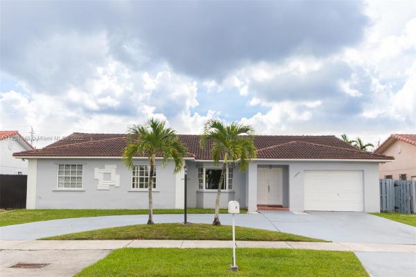 1625 SW 139th Ct, Unincorporated Dade County, Florida 33175, image 2